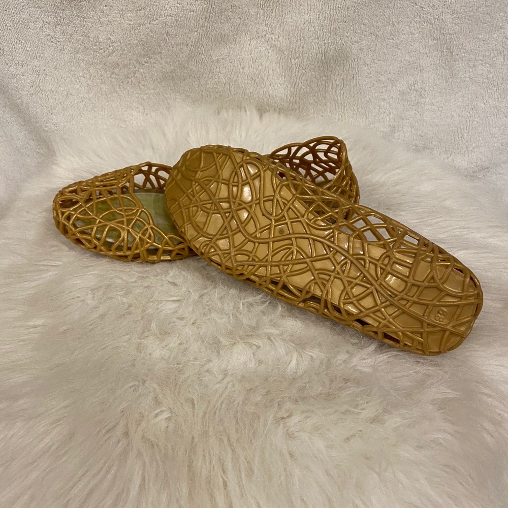 Women water shoes
